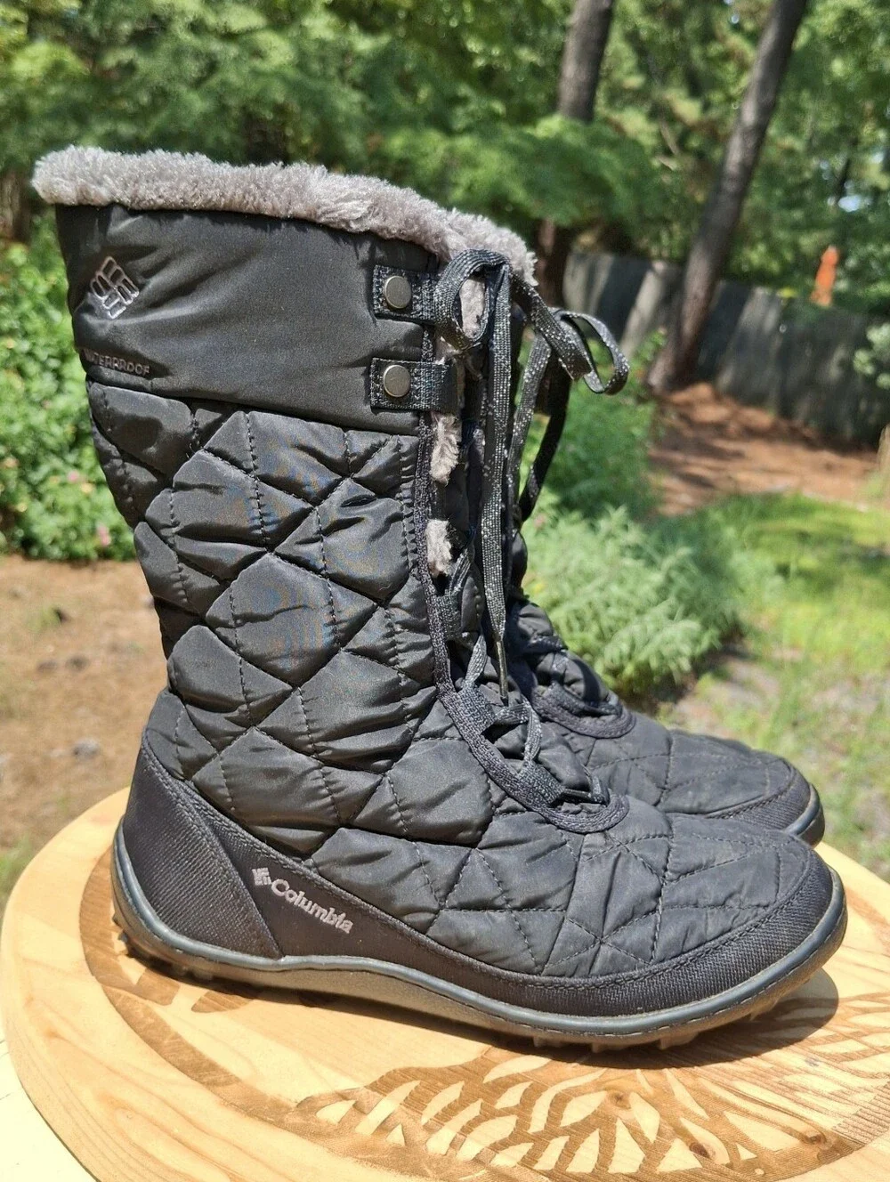Women's Columbia Black Minx Mid II Omni-Heat Winter Boots Size 7 BL1585-010